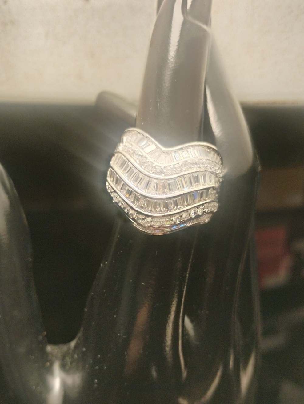 Super Bling Ring Baguette & Round Cut Stones Size 7 Good Condition